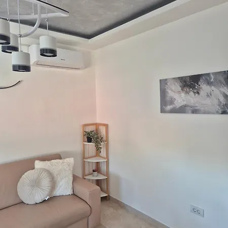 Aerolux Apartments-surcin, Near Belgrade Airport Apartament